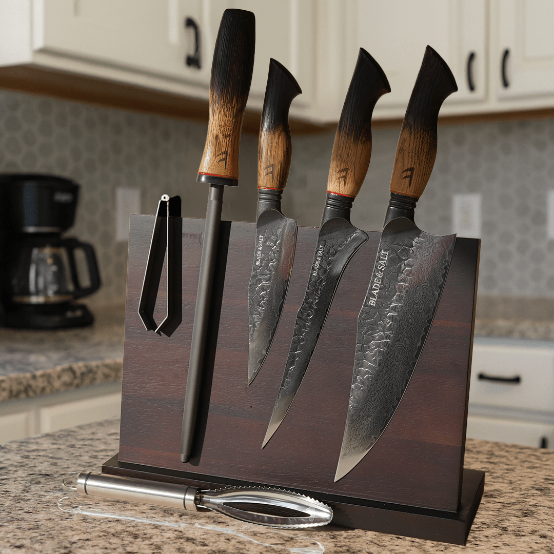 The Armory - Magnetic Stand